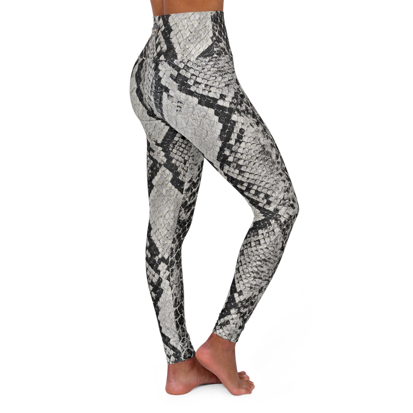 High-Waisted Yoga Leggings — Snakeskin black & white
